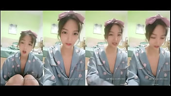 Tao Zhiyak, the stunning Asian beauty, receives welfare on a live stream